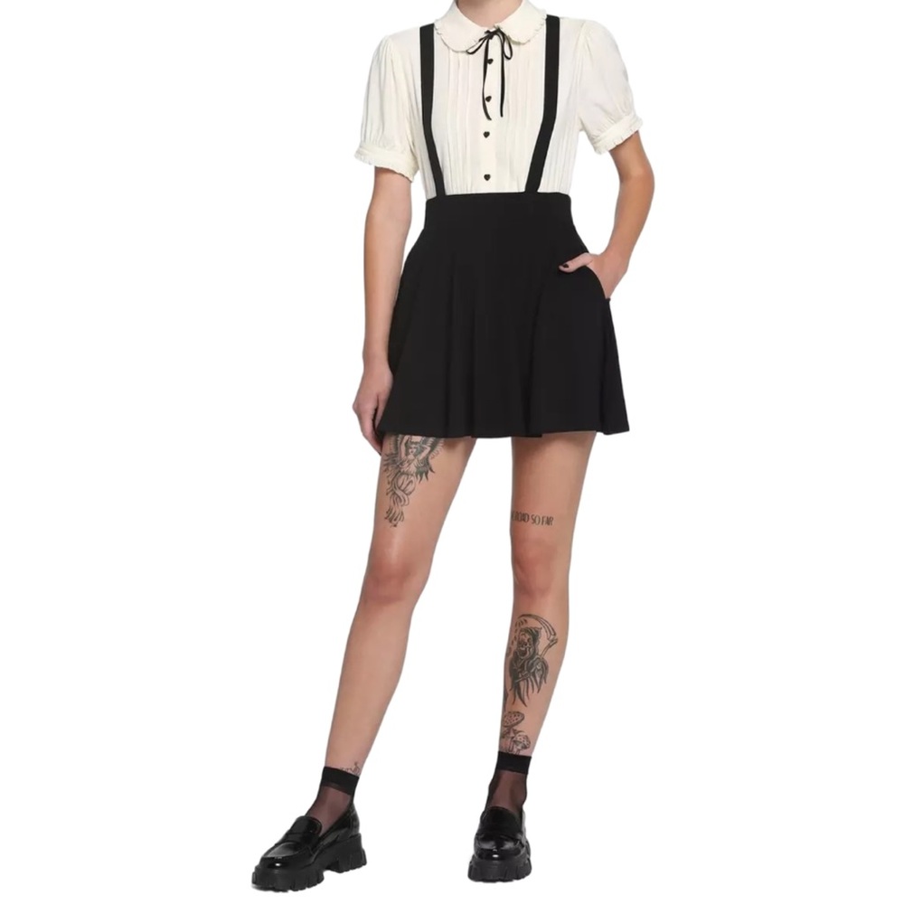 Hot Topic Juniors Medium Black Suspender‎ Circle Skirt Short
